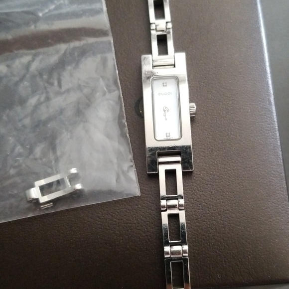 Gucci Watch - Picture 3 of 6